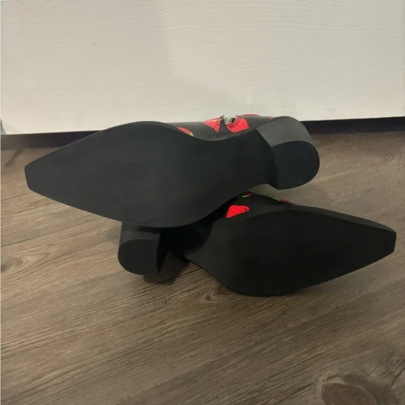 NWOB Dolls Kill x Strawberry Shortcake Black Meadow Greeting Cowboy Boots - Picture 7 of 7